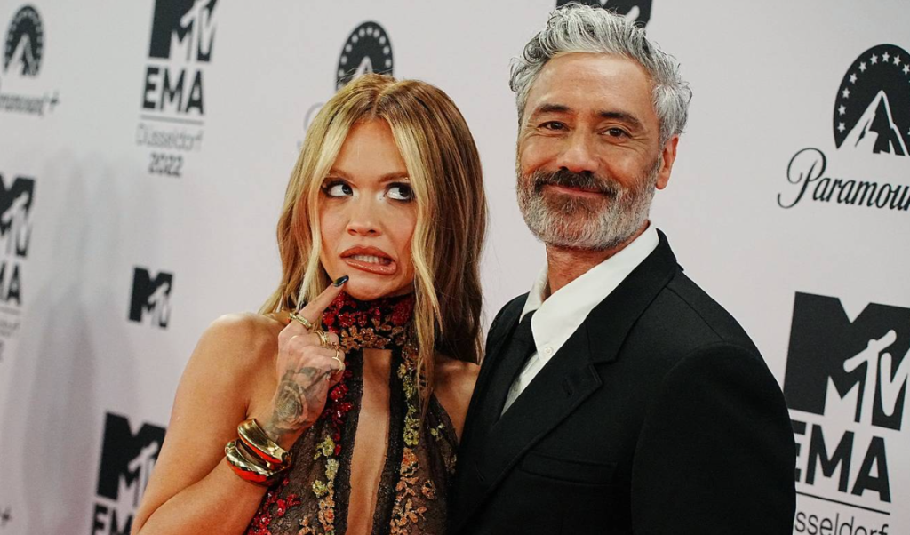 Rita Ora a Taika Waititi